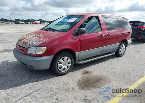 1998 Toyota Sienna Le from USA, damaged, VIN 4T3ZF13CXWU040074